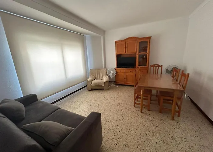 Playa La Perola Apartment Roses